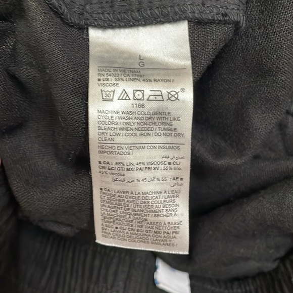 Old Navy Black Comfort Waistband Shorts - EUC! - Picture 6 of 6